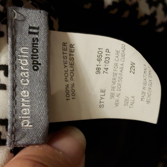 Classic Black and White Houndstooth Skirt - Picture 3 of 5